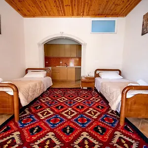 guest-house-garden.albaniahotels.org/